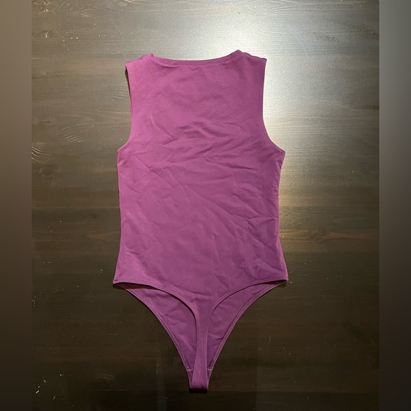 Babaton Bodysuit - Picture 3 of 6